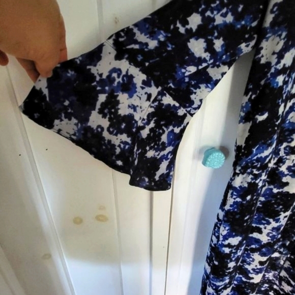 Ralph Lauren Bell Sleeve Flowered Shirt Dress Size 16 - Picture 4 of 13